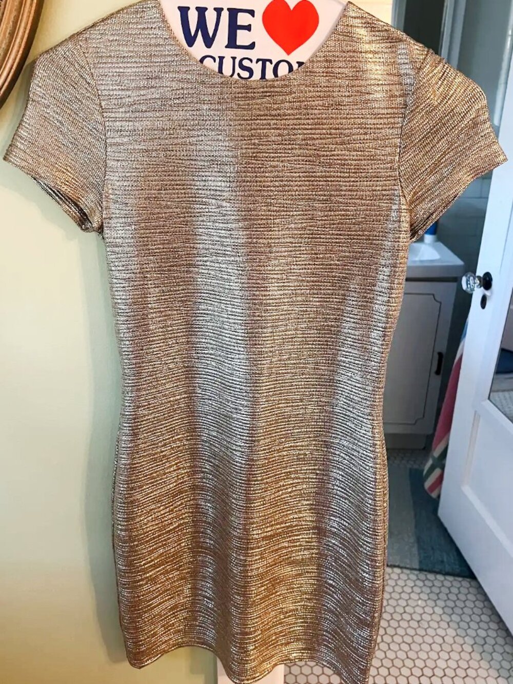 Alice + Olivia Delora Silver Metallic midi dress, Size 4, Party dress